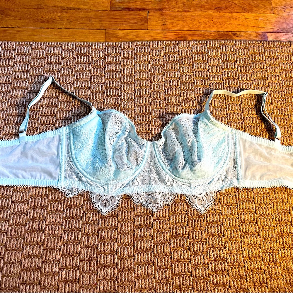 Light Blue Lacy Victoria’s Secret Bra - 34DDD
